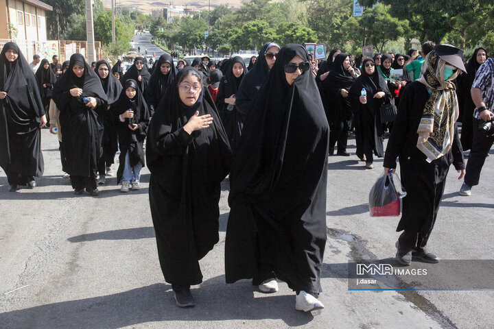 پیاده‌روی جاماندگان اربعین حسینی در سنندج