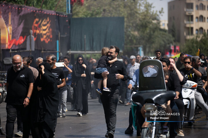 پیاده‌روی جاماندگان اربعین در اصفهان