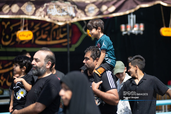 پیاده‌روی جاماندگان اربعین در اصفهان