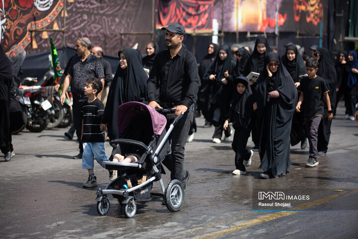 پیاده‌روی جاماندگان اربعین در اصفهان