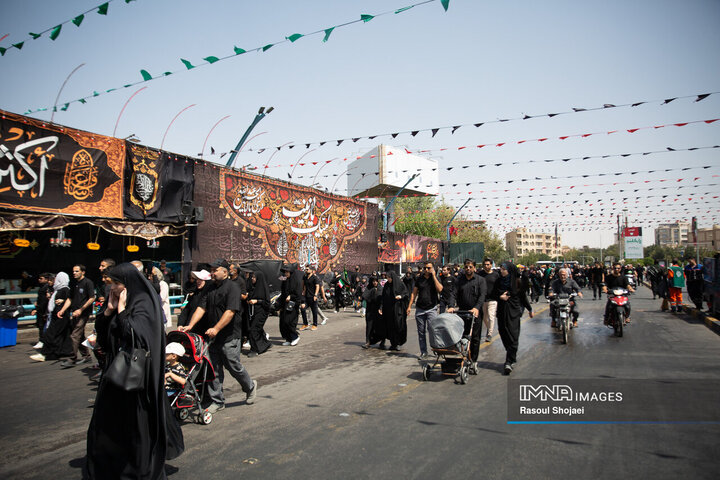 پیاده‌روی جاماندگان اربعین در اصفهان