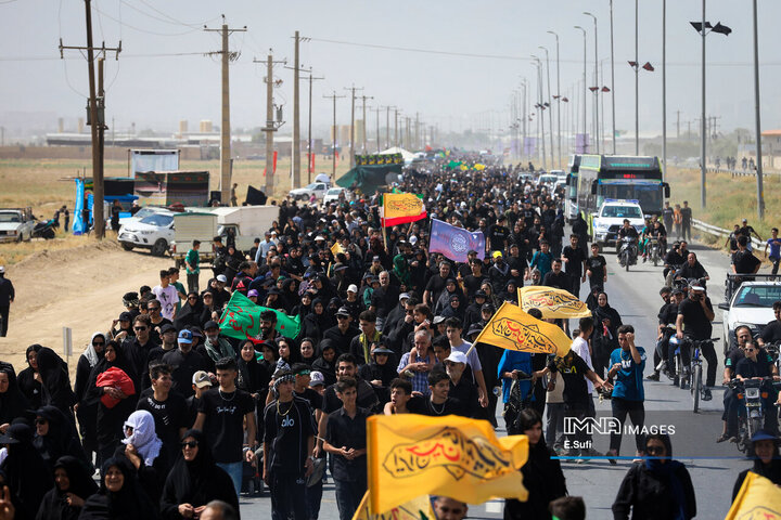 پیاده‌روی جاماندگان اربعین حسینی در اراک