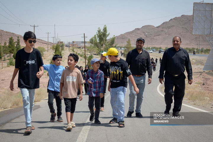 پیاده‌روی جاماندگان اربعین حسینی در یزد