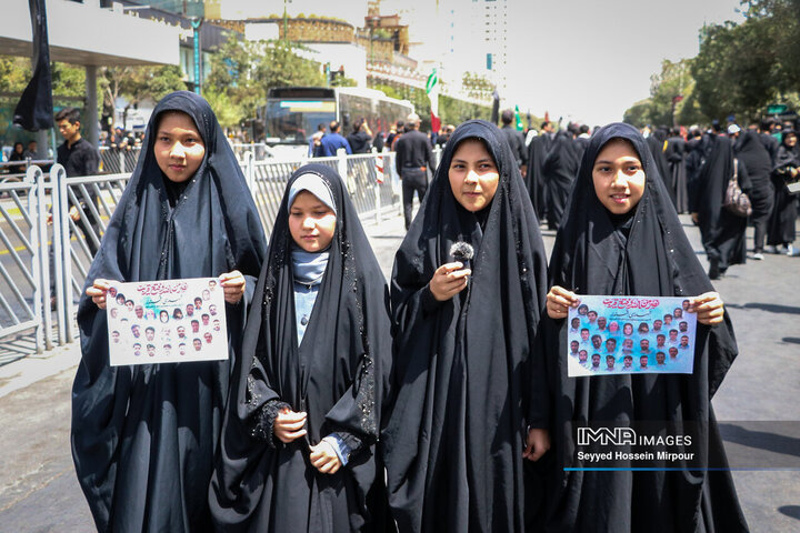 پیاده‌روی جاماندگان اربعین حسینی در مشهد مقدس