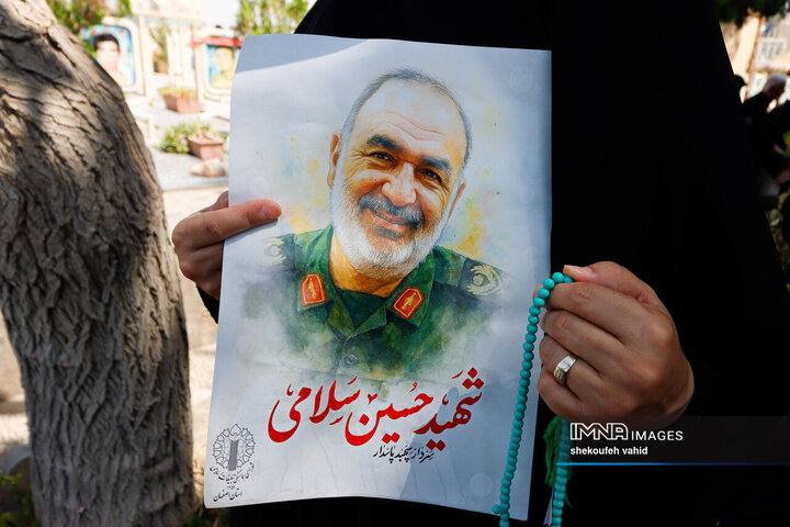 یاد شهدای جنگ 12 روزه با جاماندگان اربعین حسینی