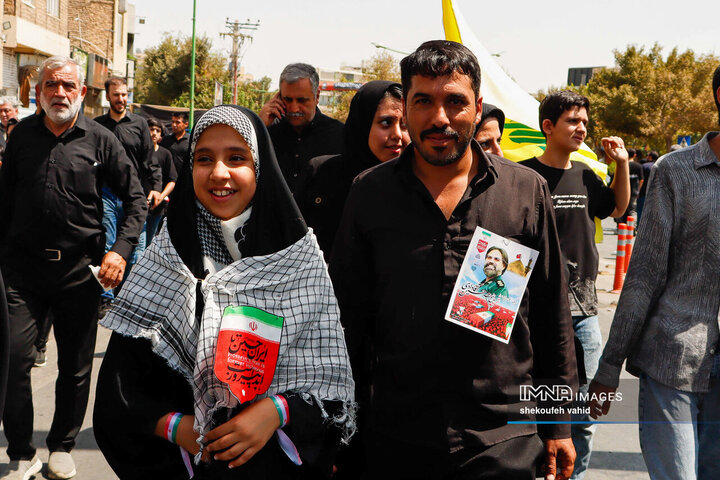 یاد شهدای جنگ 12 روزه با جاماندگان اربعین حسینی