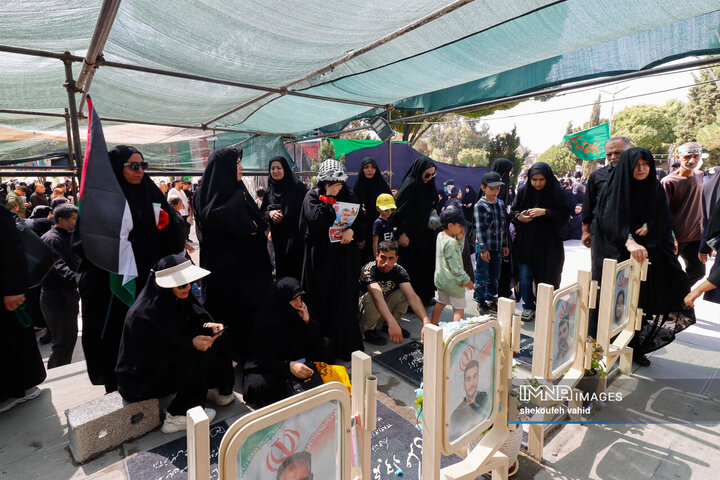 یاد شهدای جنگ 12 روزه با جاماندگان اربعین حسینی