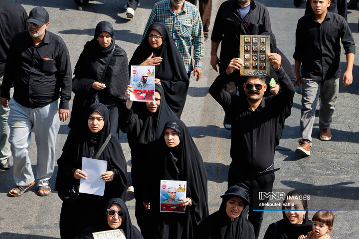 یاد شهدای جنگ 12 روزه با جاماندگان اربعین حسینی