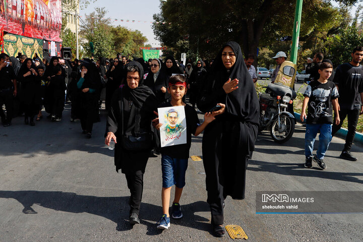 یاد شهدای جنگ 12 روزه با جاماندگان اربعین حسینی