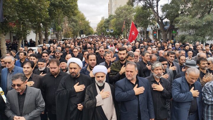 شکوه پیاده‌روی جاماندگان اربعین در اردبیل