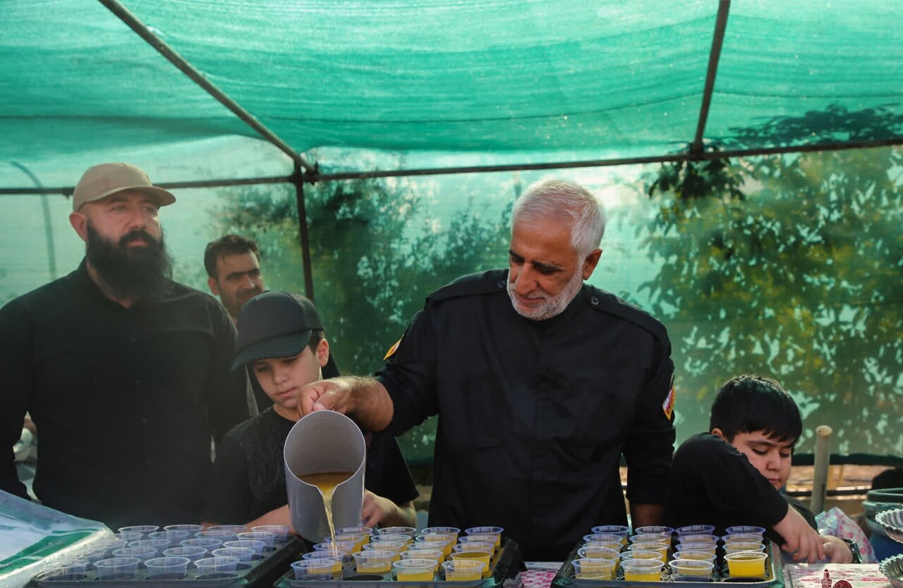 از کربلا تا خرمآباد؛ روایت گامهایی که از دل برمیخیزد