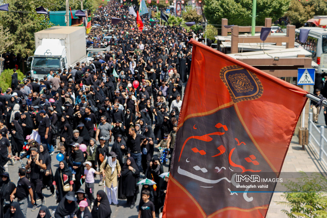 اصفهان یا مشایه؛ ما برای حسین (ع) قدم برمیداریم