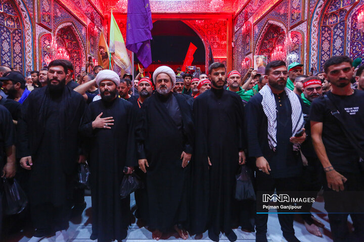 حرم امام حسین(ع) در شب اربعین