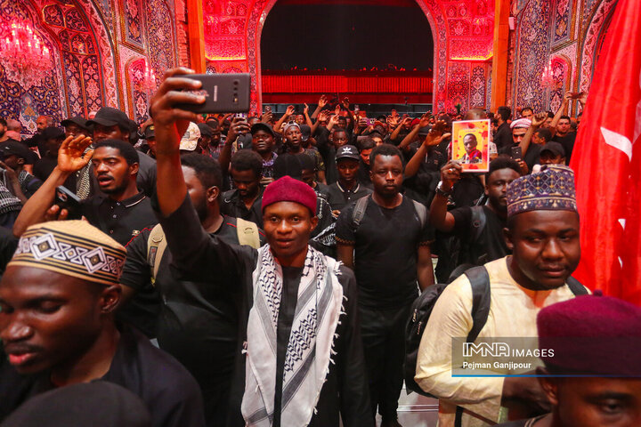 حرم امام حسین(ع) در شب اربعین