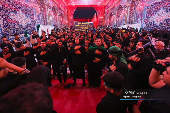 حرم امام حسین(ع) در شب اربعین