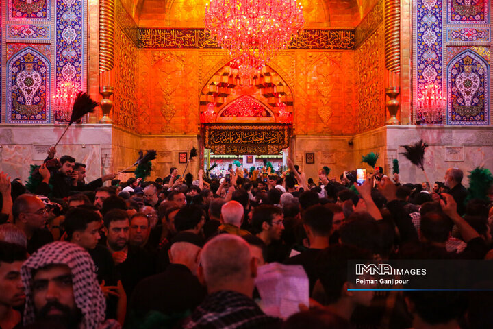 حرم امام حسین(ع) در شب اربعین