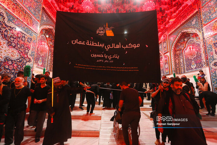 حرم امام حسین(ع) در شب اربعین