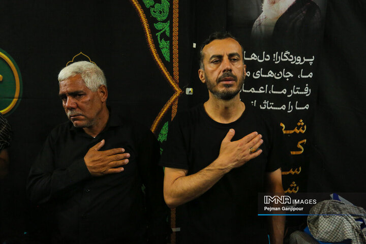 قافله عزاداری خادمان اربعین حسینی شهرداری اصفهان در کربلا