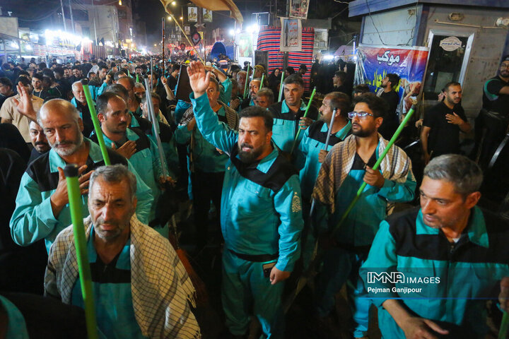 قافله عزاداری خادمان اربعین حسینی شهرداری اصفهان در کربلا