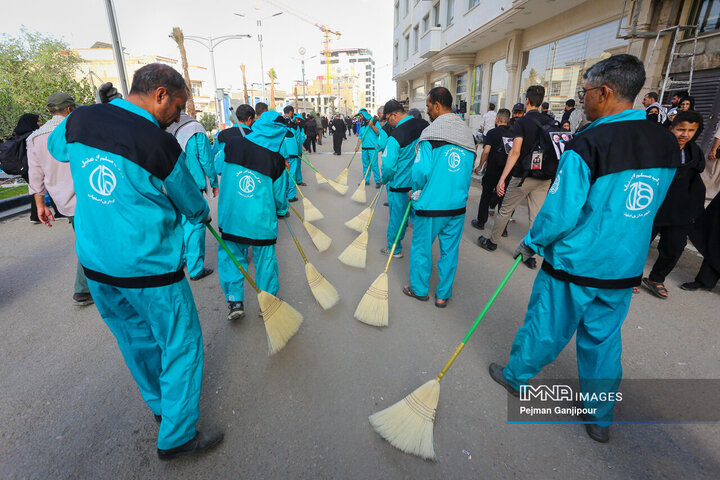 قافله عزاداری خادمان اربعین حسینی شهرداری اصفهان در کربلا