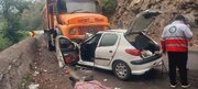 ۴ فوتی و مصدوم در پی برخورد شدید پژو ۲۰۶ با کامیون در محور چالوس