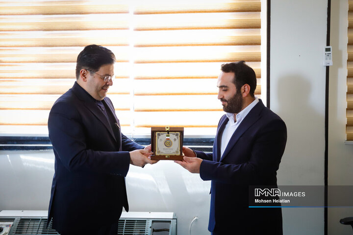 حضور معاون حمل‌و‌نقل و ترافیک شهرداری اصفهان در خبرگزاری ایمنا