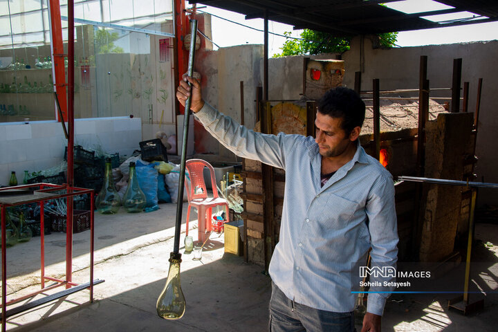 شیشه گری سنتی میمند