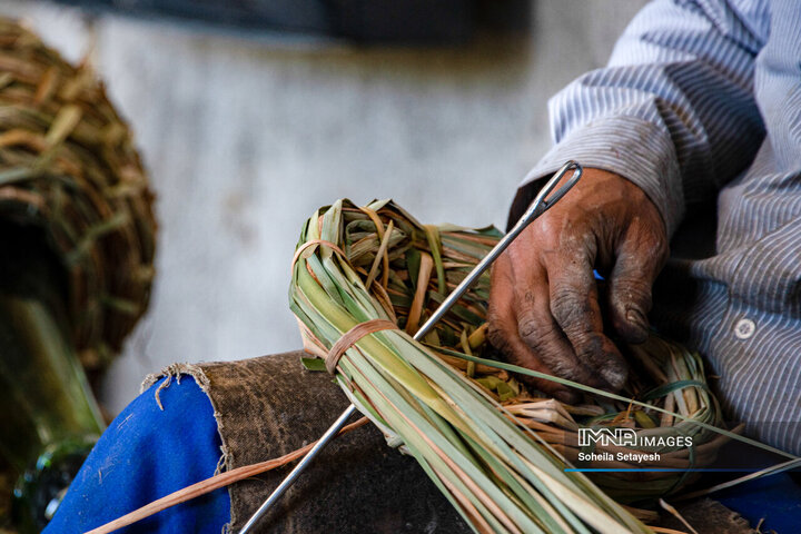 شیشه گری سنتی میمند