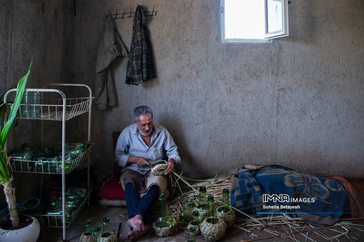 شیشه گری سنتی میمند