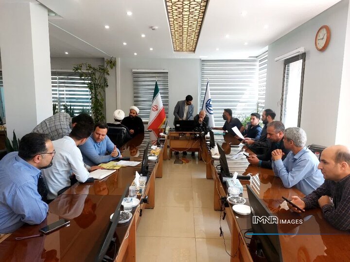 رسیدگی به بیش از ۱۲ پرونده در کمیته نظارتی شورای شهر در منطقه ۹ اصفهان