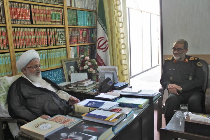 اخلاق‌مداری از ویژگی‌های ممتاز نیروی انتظامی است