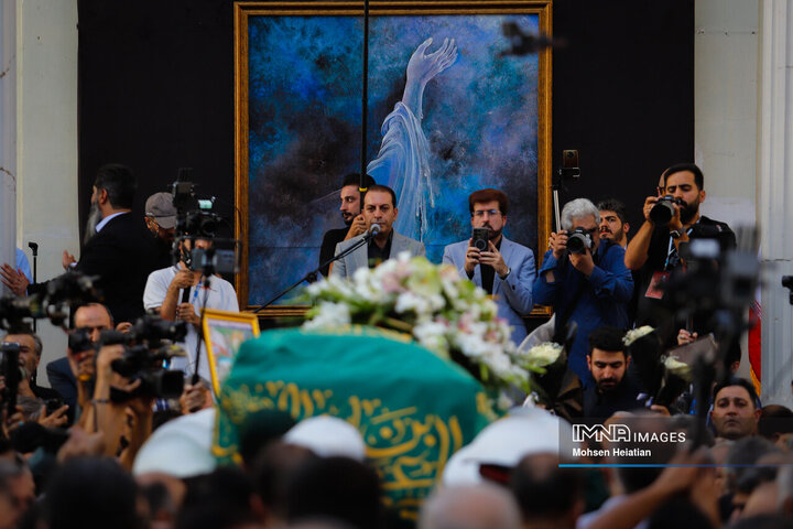 مراسم تشییع پیکر استاد فرشچیان