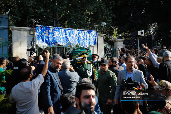 مراسم تشییع پیکر استاد فرشچیان