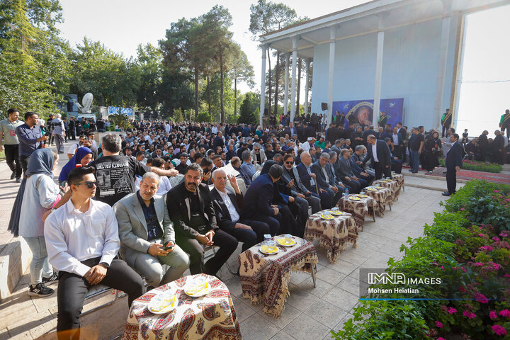 مراسم تشییع پیکر استاد فرشچیان