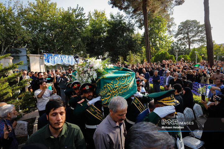 مراسم تشییع پیکر استاد فرشچیان