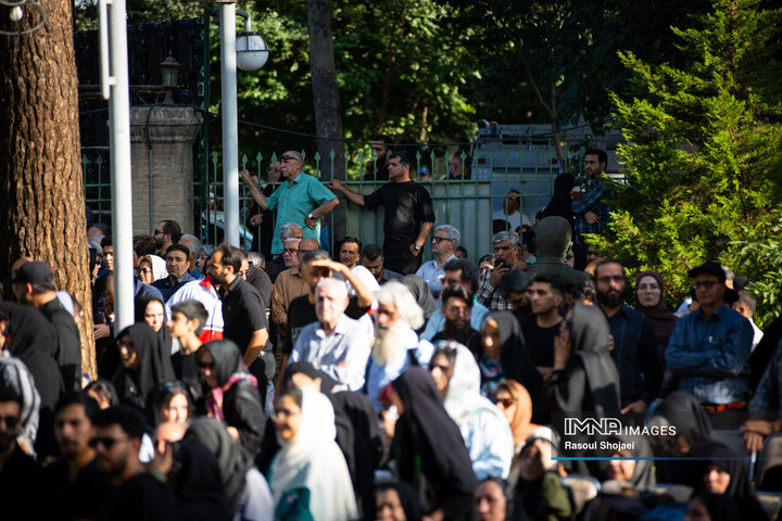 مراسم تشییع پیکر استاد فرشچیان