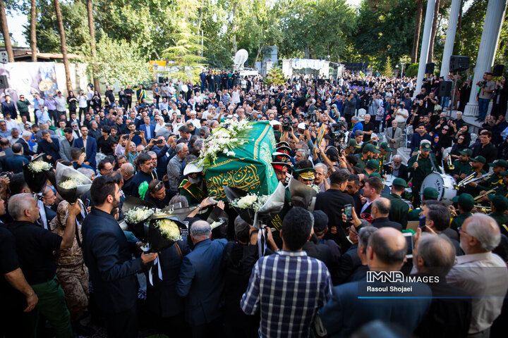 مراسم تشییع پیکر استاد فرشچیان