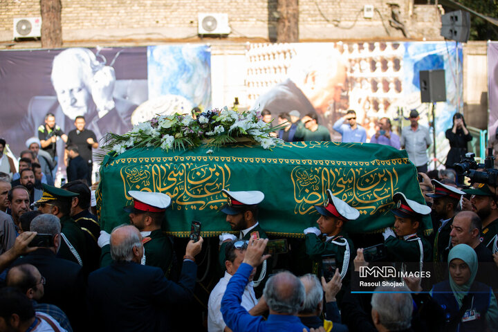 مراسم تشییع پیکر استاد فرشچیان