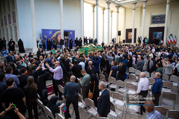 مراسم تشییع پیکر استاد فرشچیان