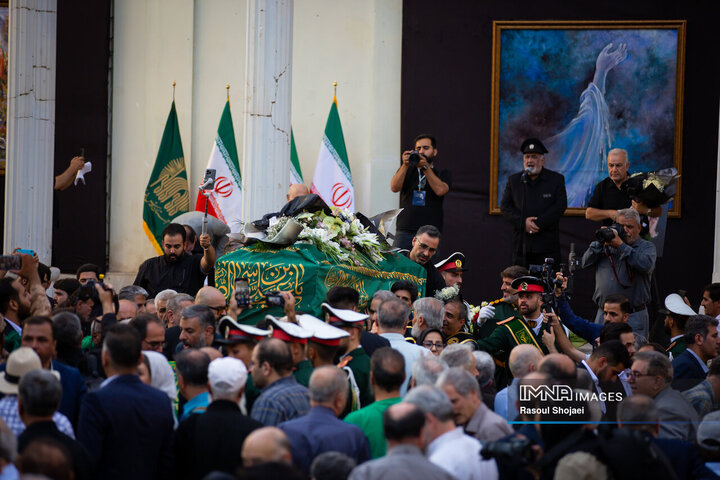 مراسم تشییع پیکر استاد فرشچیان