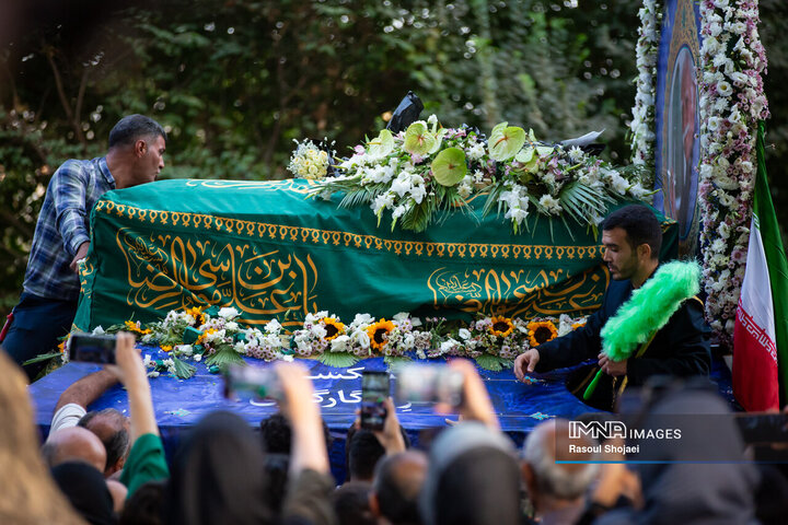 مراسم تشییع پیکر استاد فرشچیان