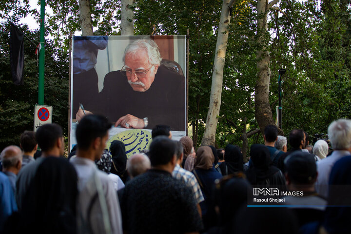 مراسم تشییع پیکر استاد فرشچیان