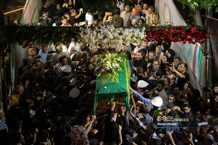 مراسم تشییع پیکر استاد فرشچیان