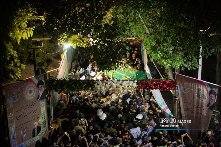 مراسم تشییع پیکر استاد فرشچیان