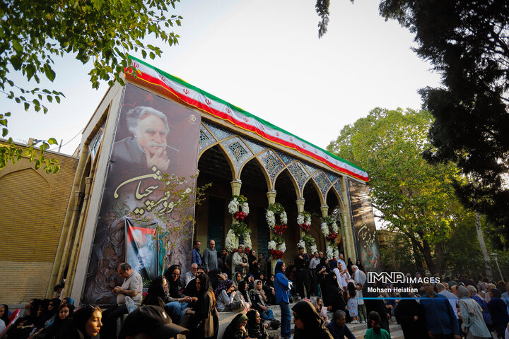 مراسم تشییع پیکر استاد فرشچیان