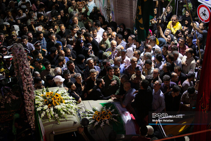 مراسم تشییع پیکر استاد فرشچیان