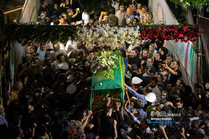 مراسم تشییع پیکر استاد فرشچیان