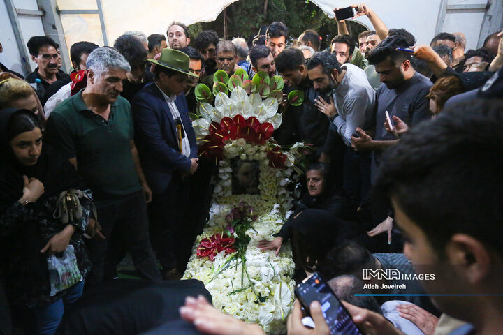 مراسم تشییع پیکر استاد فرشچیان