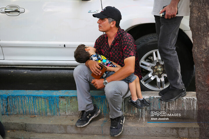 در حاشیه مراسم تشییع استاد فرشچیان