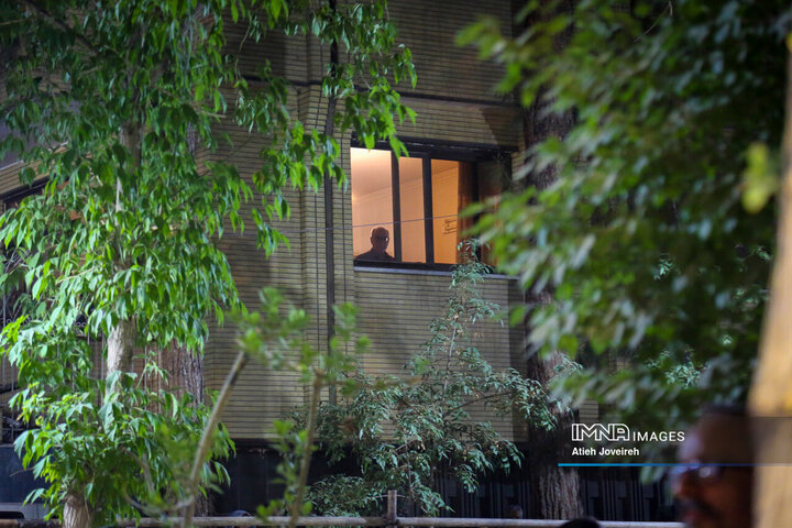 در حاشیه مراسم تشییع استاد فرشچیان